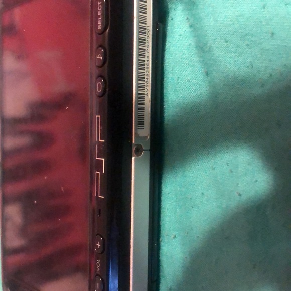 2000 PLAYSTATION PSP Console - Picture 4 of 6